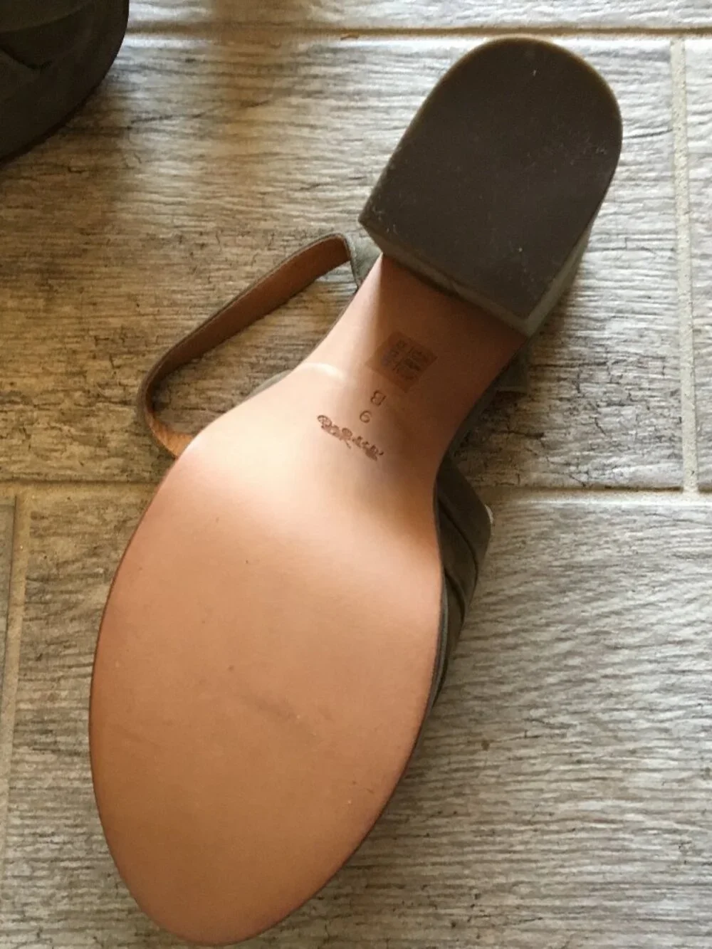 Coach authentic nikeeta